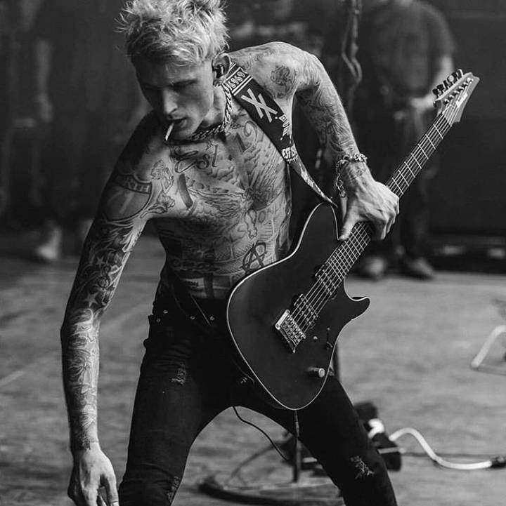 MGK
枪爷