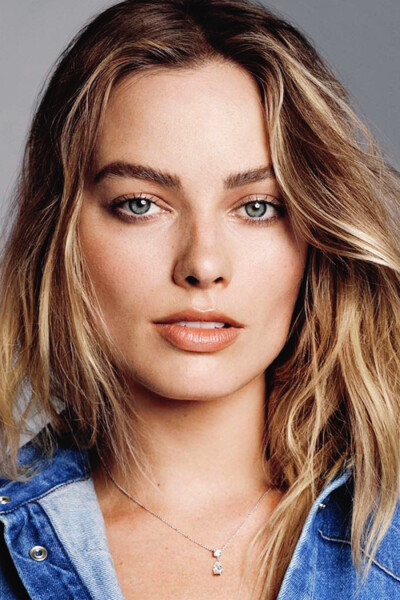 Margot Robbie 