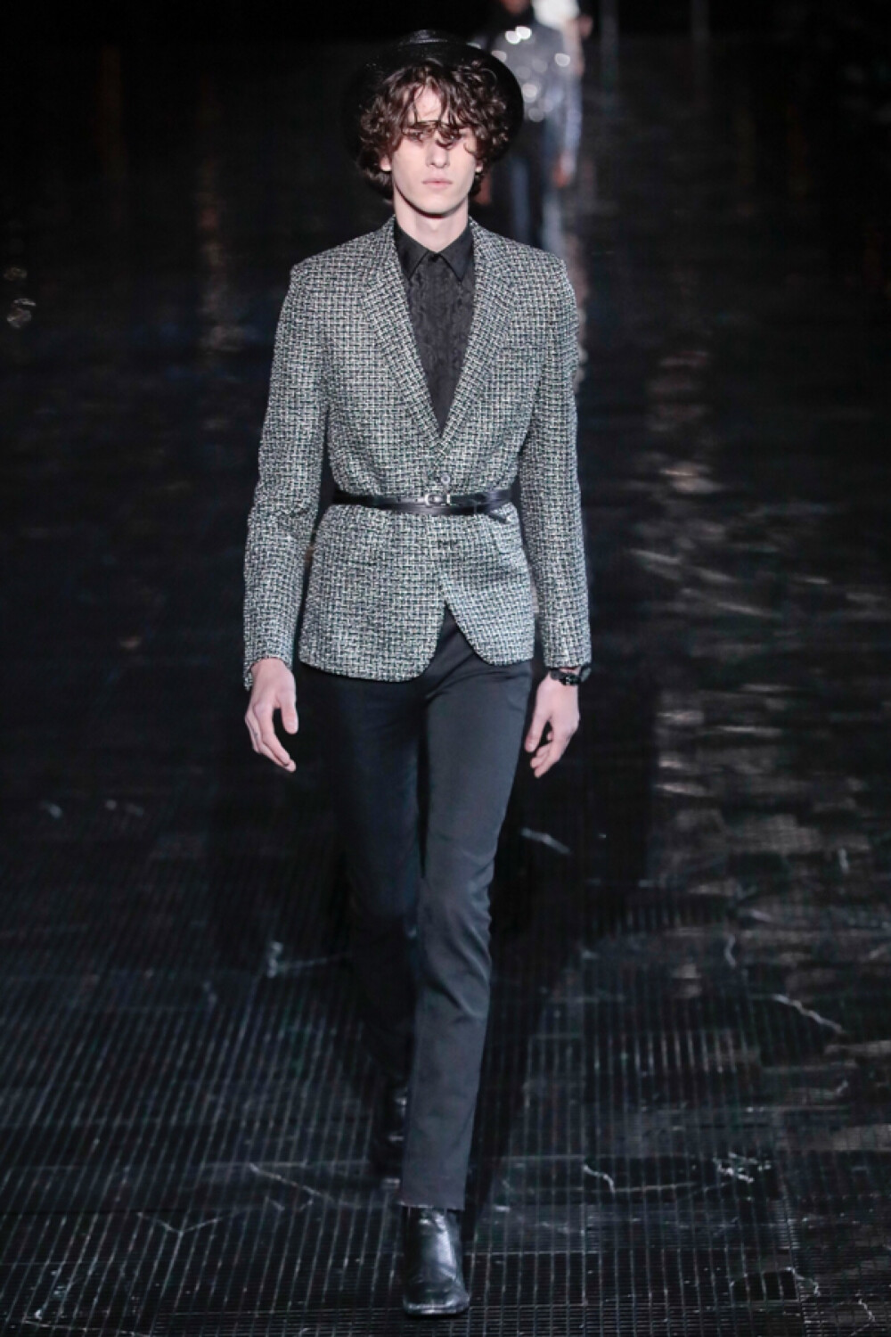 Saint Laurent（圣罗兰）移师纽约举行2019春夏系列男装秀