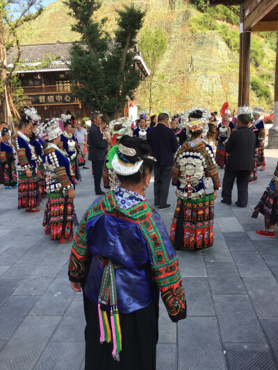 千户苗寨 等到夜幕降临 就为那万家灯火