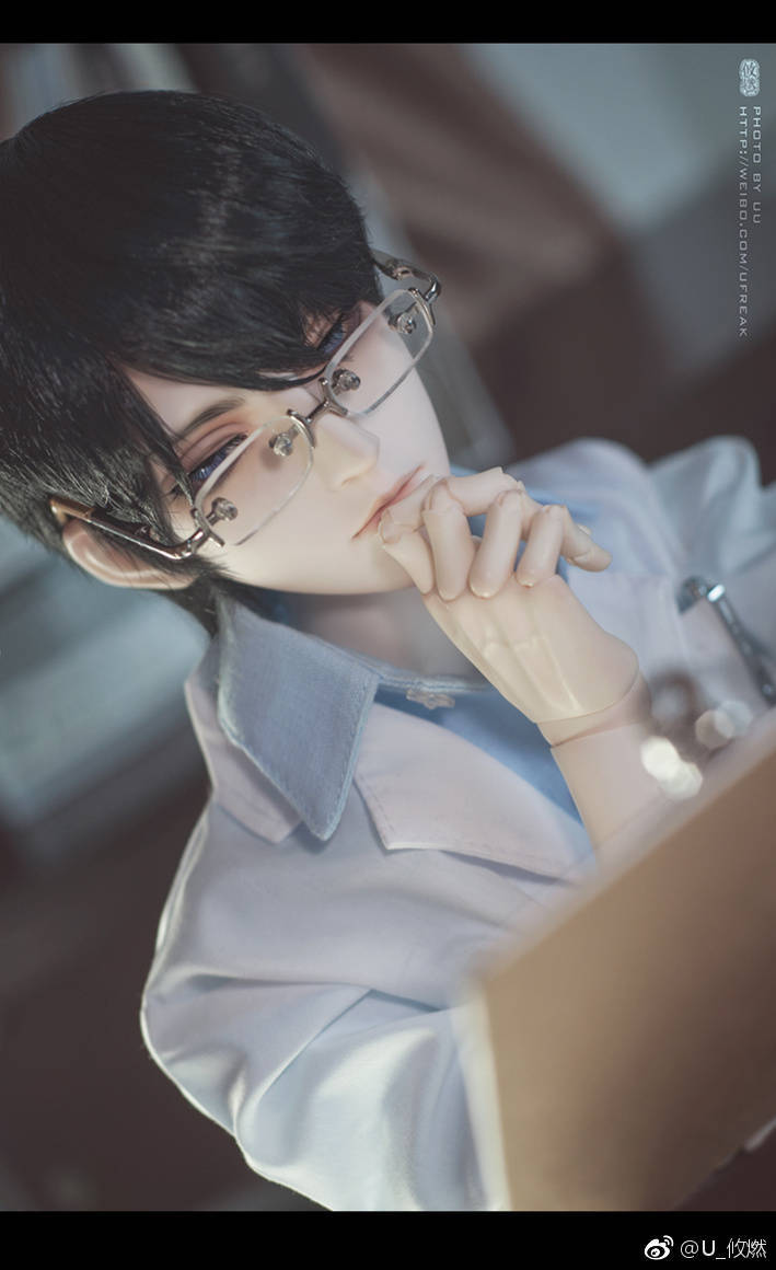 娃娃bjd #BJD私养# 君教授
图源水印