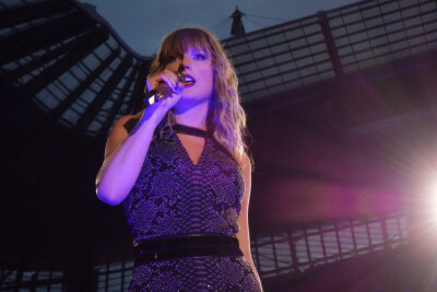 TAYLOR SWIFT - 高清图片，堆糖，美图壁纸兴趣社区