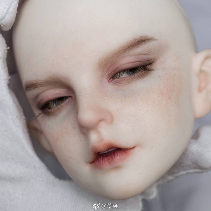 娃娃bjd bjd私养 #bjd妆面#
图源水印