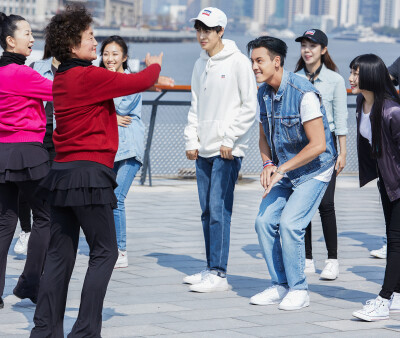 【陈伟霆 William Chan】李维斯LEVI'S品牌代言人 街头制躁 2000 x 1690 px (图源: 微博@Levis中国 weibo.com/1768349913/G603CfPnD)