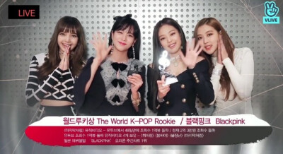 180214 blackpink获得Gaon The World K-Pop Rookie奖