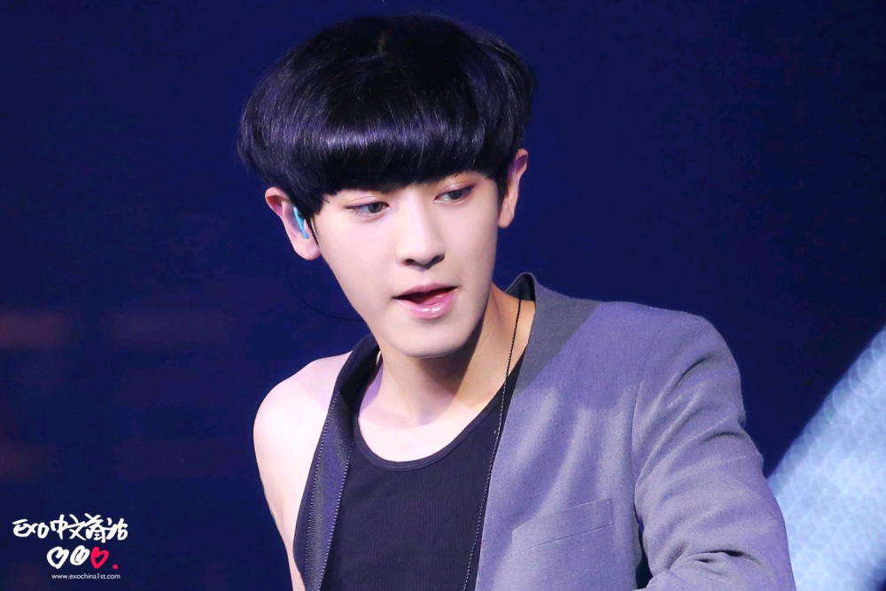 朴灿烈 exo 橙光背景