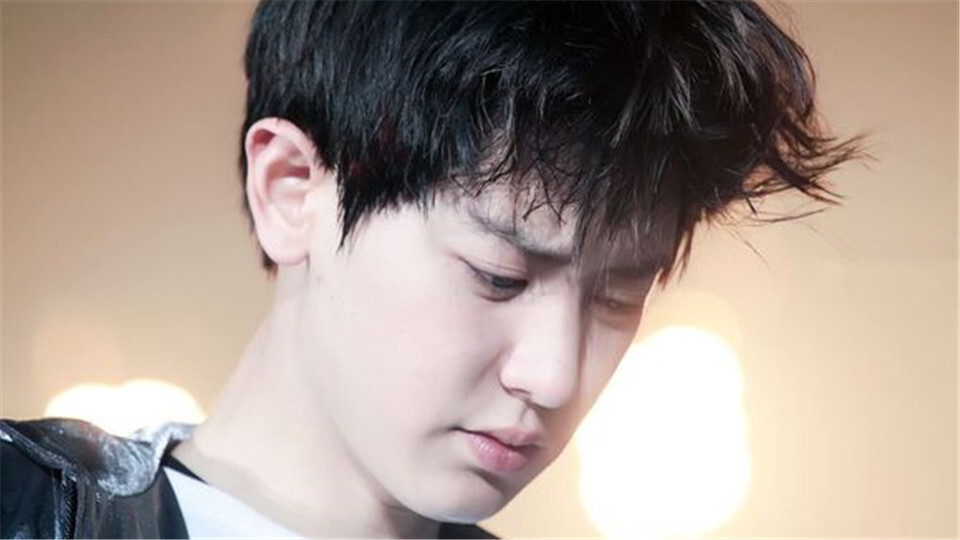 朴灿烈 exo 橙光背景