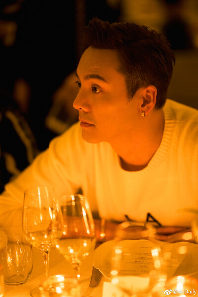 【陈伟霆 William Chan】180615 Vogue Film时装电影展开幕酒会 1600 X 2400 px (图源: 微博@w-Daily weibo.com/6269525799/GlwMxqCFX)