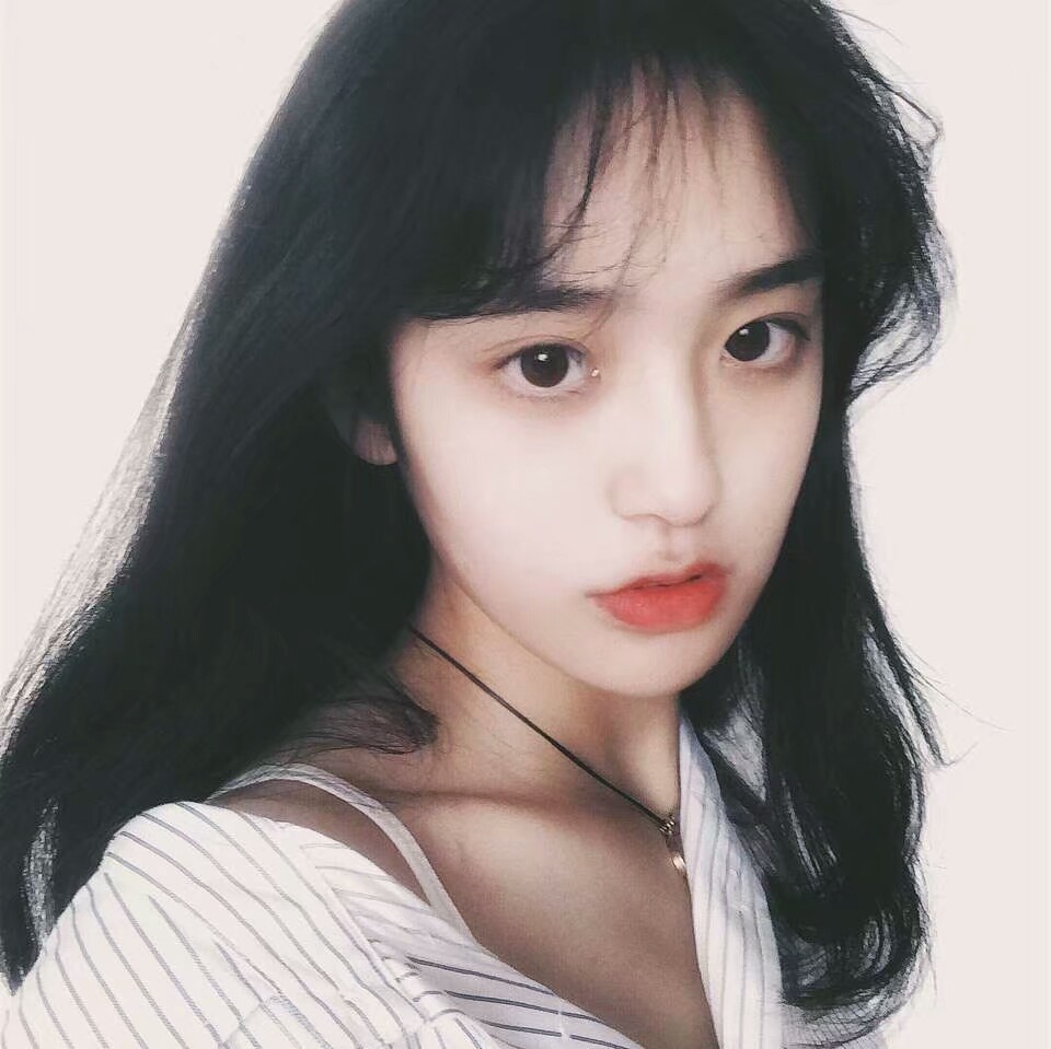 女生头像隔岸观火