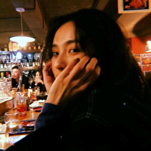 想埋在你怀里 醒时听心跳 睡时偷偷乐.
粉色牛奶糖. 女生头像 玩网头像 韩系头像 ins 头像 闺蜜头像 酷 小清新