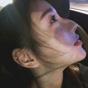 想好好在一起♡
粉色牛奶糖. 女生头像 玩网头像 韩系头像 ins 头像 闺蜜头像 酷 小清新