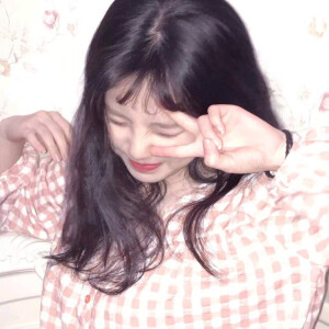 想好好在一起♡
粉色牛奶糖. 女生头像 玩网头像 韩系头像 ins 头像 闺蜜头像 酷 小清新