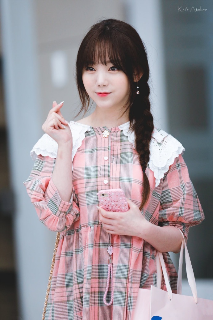 lovelyz kei 180617 仁川机场入境 高清5p cr:keis_atelier超甜的啊