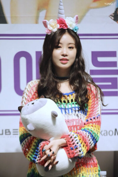 (G)I-DLE 徐穗珍 SOOJIN
180505 木洞签售会
cr.YUNIQ_923