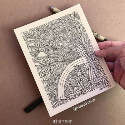 来自柬埔寨插画家 Visothkakvei Maine ​​​​的针管笔手绘~ ​ via @手账酱 ​