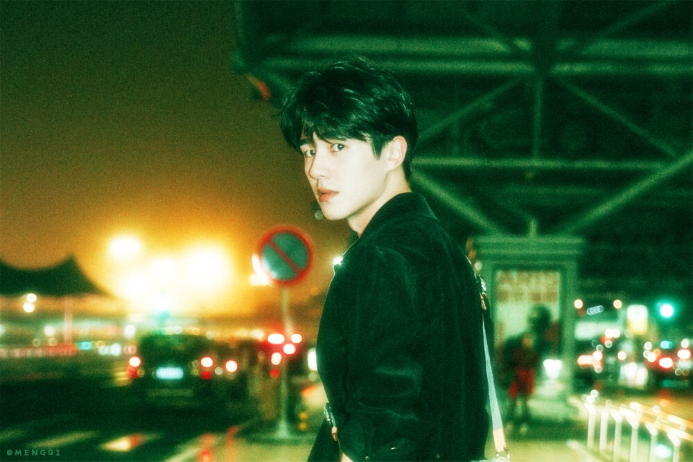 刘昊然♡
cr 萌起啊