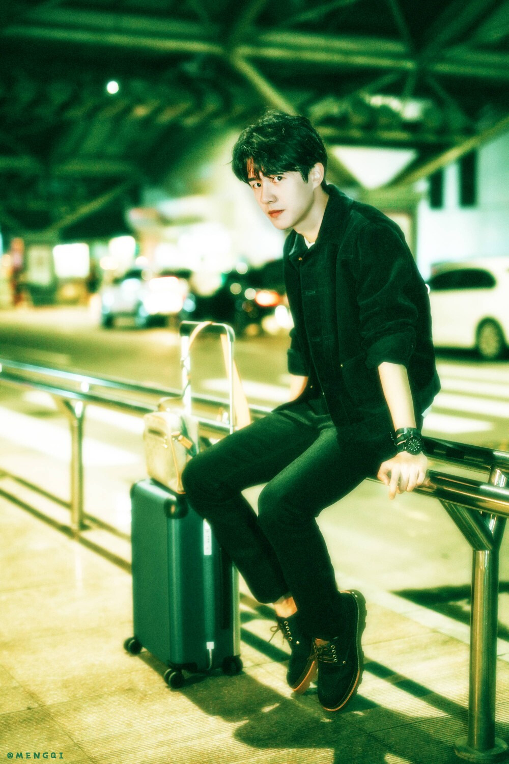 刘昊然♡
cr 萌起啊