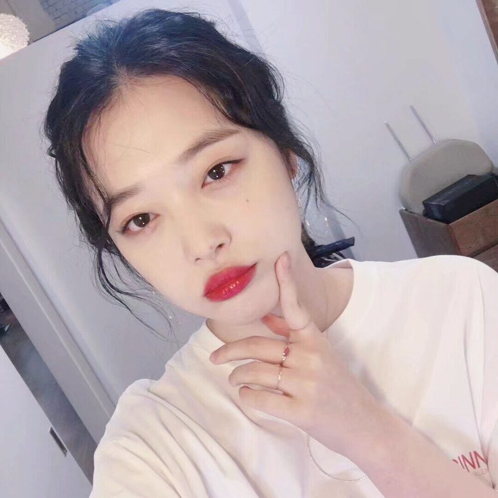 崔雪莉女爱豆头像自截