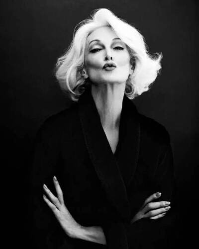 Carmen dell orefice 模特界的神奇