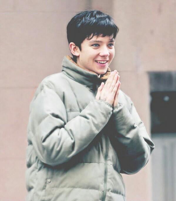 Asa Butterfield 阿沙