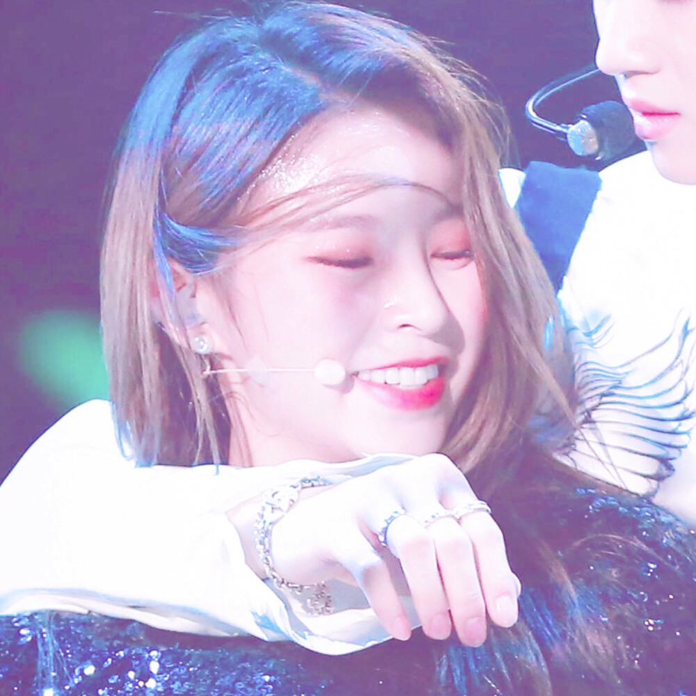 自截爱豆情头by哭