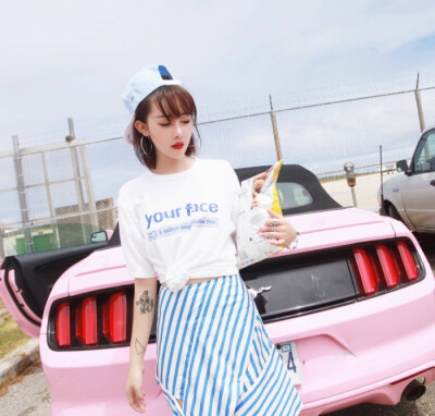 女生头像^ω^ by唐安颖