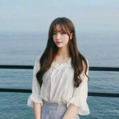 女生头像(≧3≦) by唐安颖