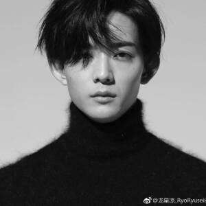 龙星凉  小狼狗  大耳朵凉凉
 凉凉世界第一可爱♡~