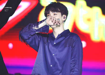 防弹少年团闵玧其 每天糖分摄入❤持靓行凶，用脸杀人