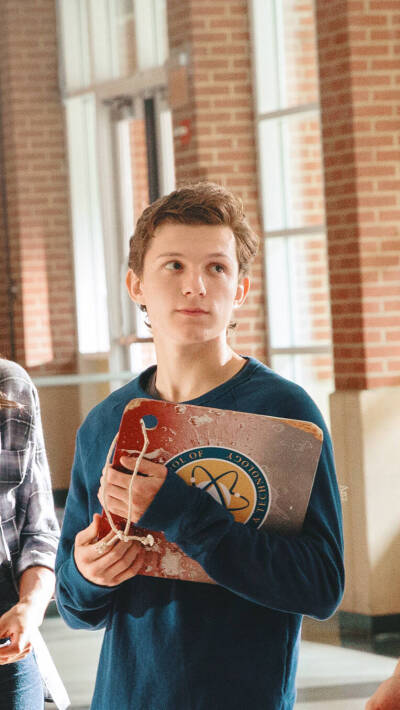 荷兰弟
汤姆赫兰德