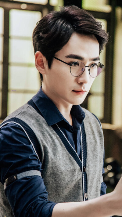 沈美人 睫毛精 居老师