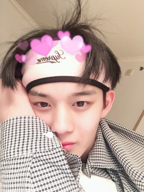  漫撕我狼~
太好看啦！（脸红）