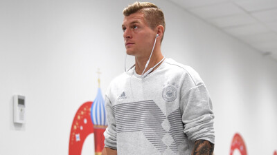 中文队名：德国国家男子足球队 外文队名：Deutschland Fussball Bund 运动项目：足球 所属地区：欧洲 成立时间：1900年（庚子年）1月28日 现任主教练：尤阿希姆勒夫：4次世界杯冠军，4次世界杯亚军，3次欧洲杯冠军，…