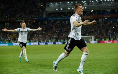 中文队名：德国国家男子足球队 外文队名：Deutschland Fussball Bund 运动项目：足球 所属地区：欧洲 成立时间：1900年（庚子年）1月28日 现任主教练：尤阿希姆勒夫：4次世界杯冠军，4次世界杯亚军，3次欧洲杯冠军，…