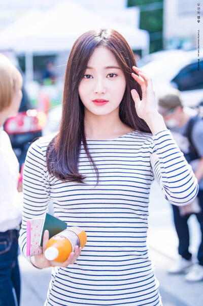 李多彬 / 李妍雨