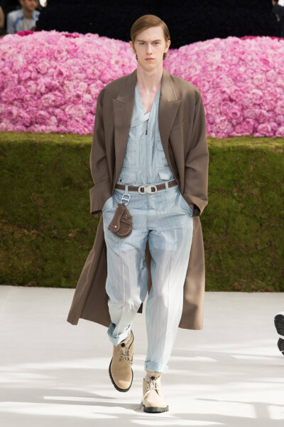 Dior Homme spring 2019 Mens | Kim Jones在Dior男装首系列 ​​