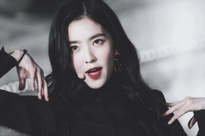 裴珠泫Irene