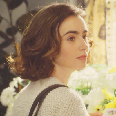 Lily Collins