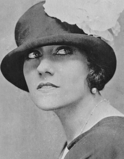 Gloria Swanson