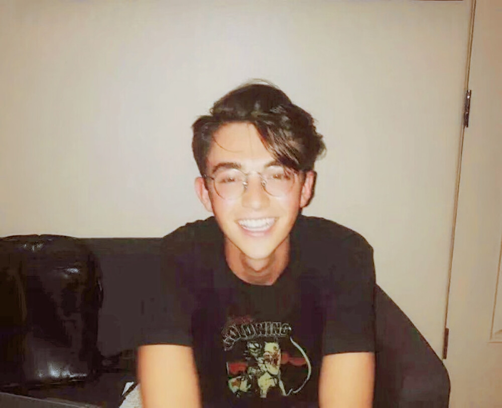 Greyson chance 灰森 壁纸 欧美男头