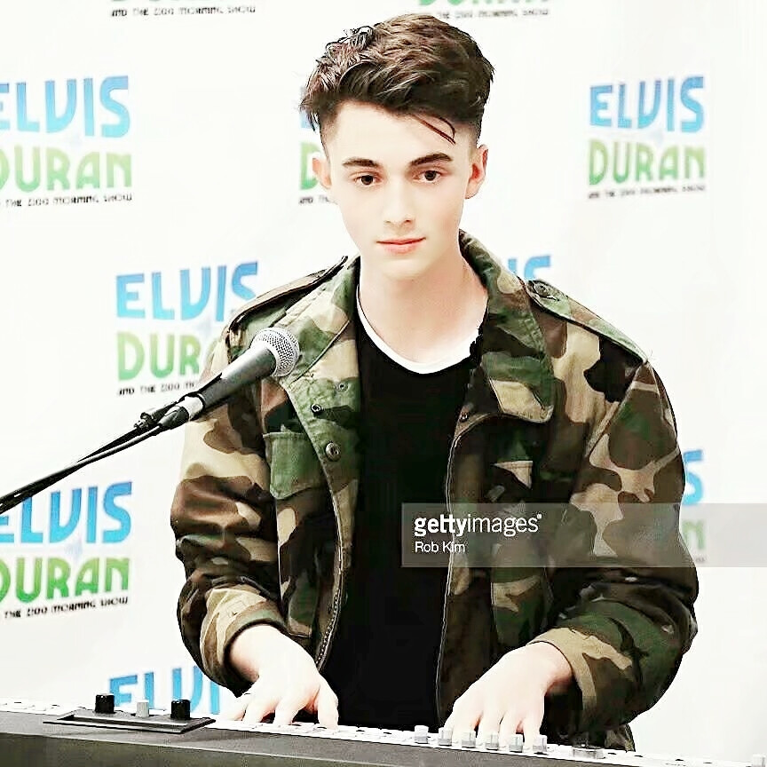 Greyson chance 灰森 壁纸 欧美男头