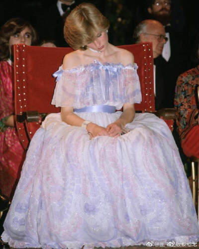 旧时光里的美人