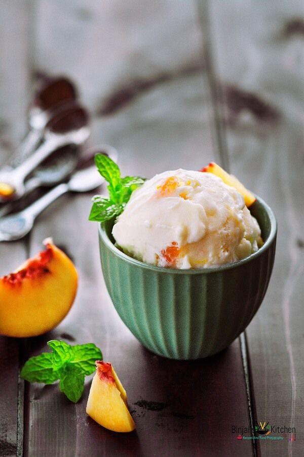 Eggless Peach Ice Cream