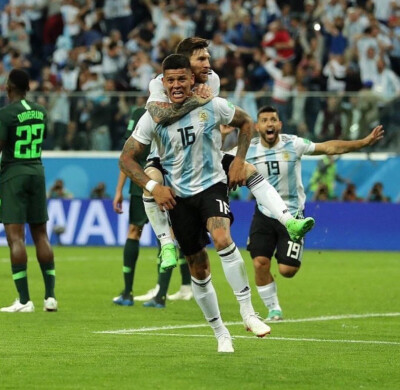 2014年巴西世界杯亚军阿根廷队长煤球王梅西巴塞罗那Instagram：transparentvivi梅西