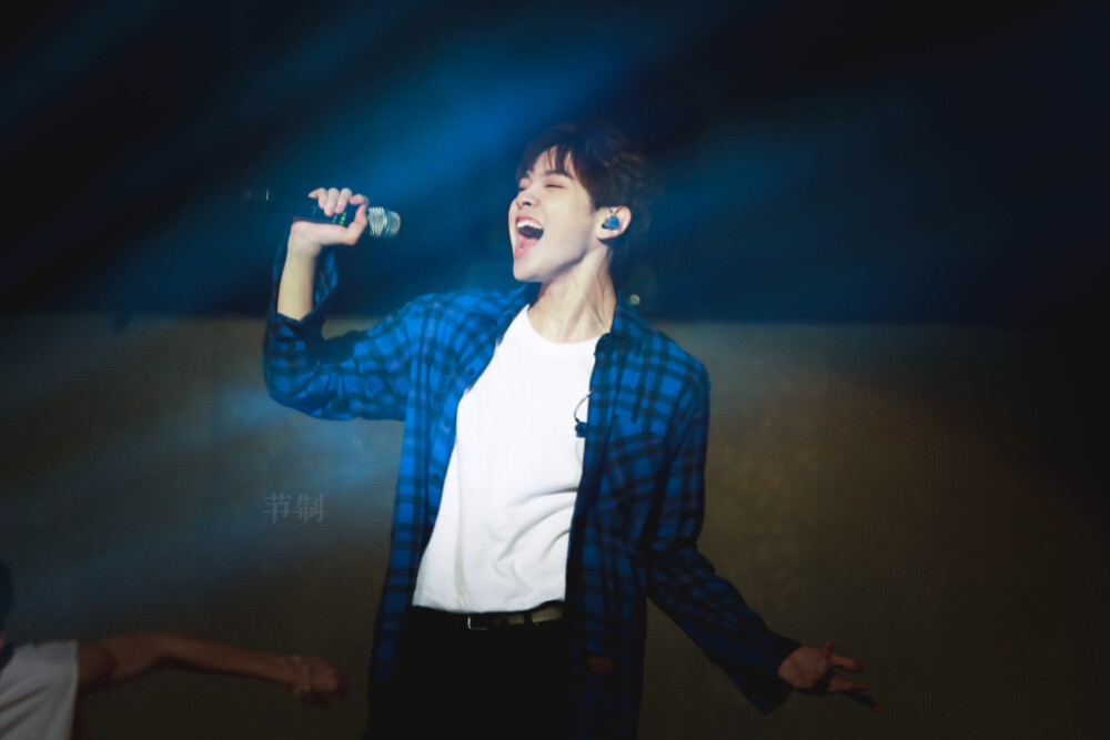 NinePercent尤长靖 by优可(cr微博）(中考完会把5.25到现在的图全补上，别急）