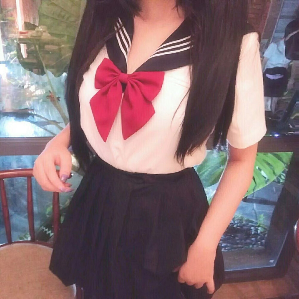 这鬼天气到底要对我这个美女做什么，啊啊啊啊~