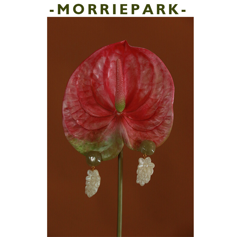 定制 莫里公园MORRIEPARK 18s 花院系列 玉石配色刻花耳夹 耳针