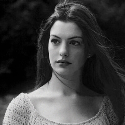 AnneHathaway