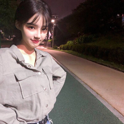 头像女