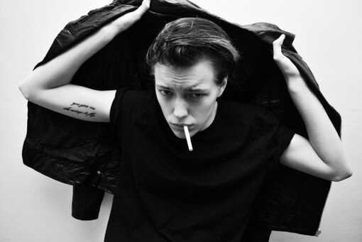 Erika Linder
瑞典模特
她唇之下❤️❤️